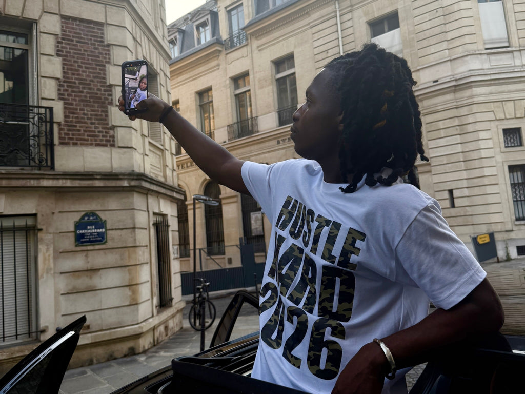T-Shirt Hustle Hard 26’